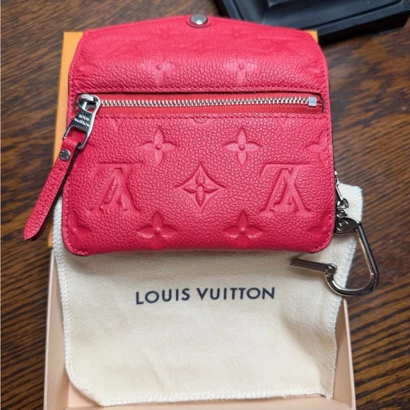 Louis Vuitton Empriente Card Holder with Keychain - Picture 15 of 15